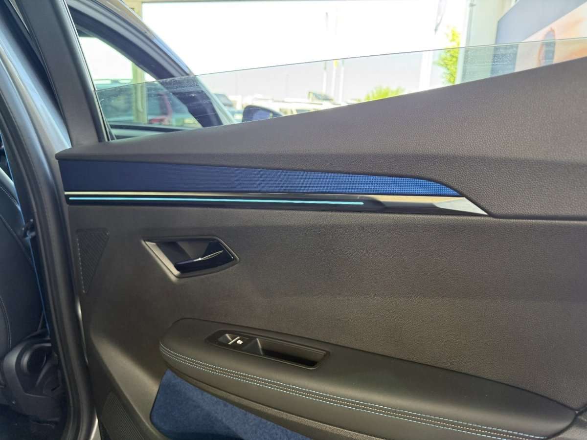 Fahrzeugbild eines Renault Scenic E-TECH