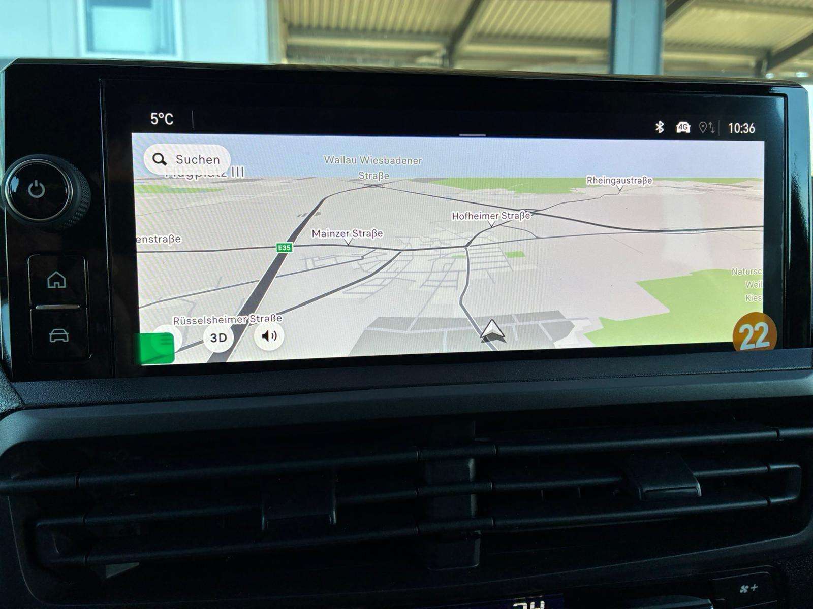 Fahrzeugbild eines Opel Vivaro