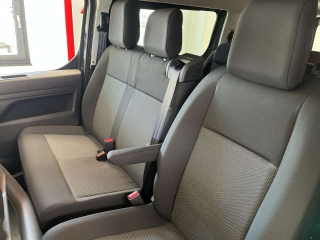 Fahrzeugbild eines Opel Vivaro