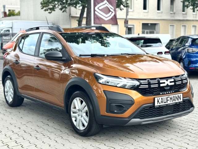 Fahrzeugbild eines Dacia Sandero