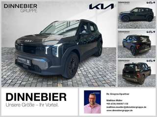 Schräge Frontansicht auf einen Kia EV2 , freigestellt