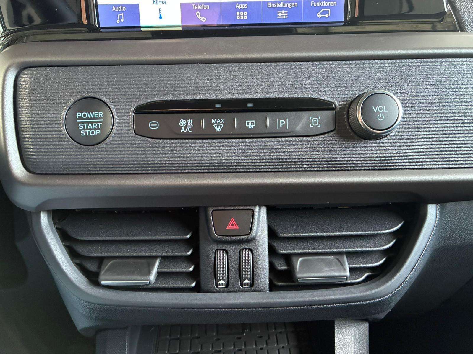 Fahrzeugbild eines Ford Tourneo Courier