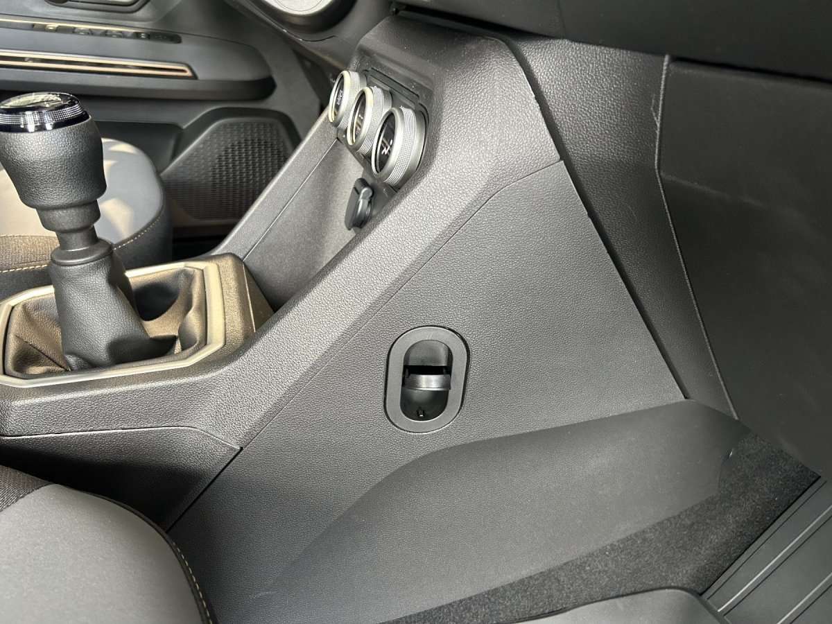 Fahrzeugbild eines Dacia Jogger