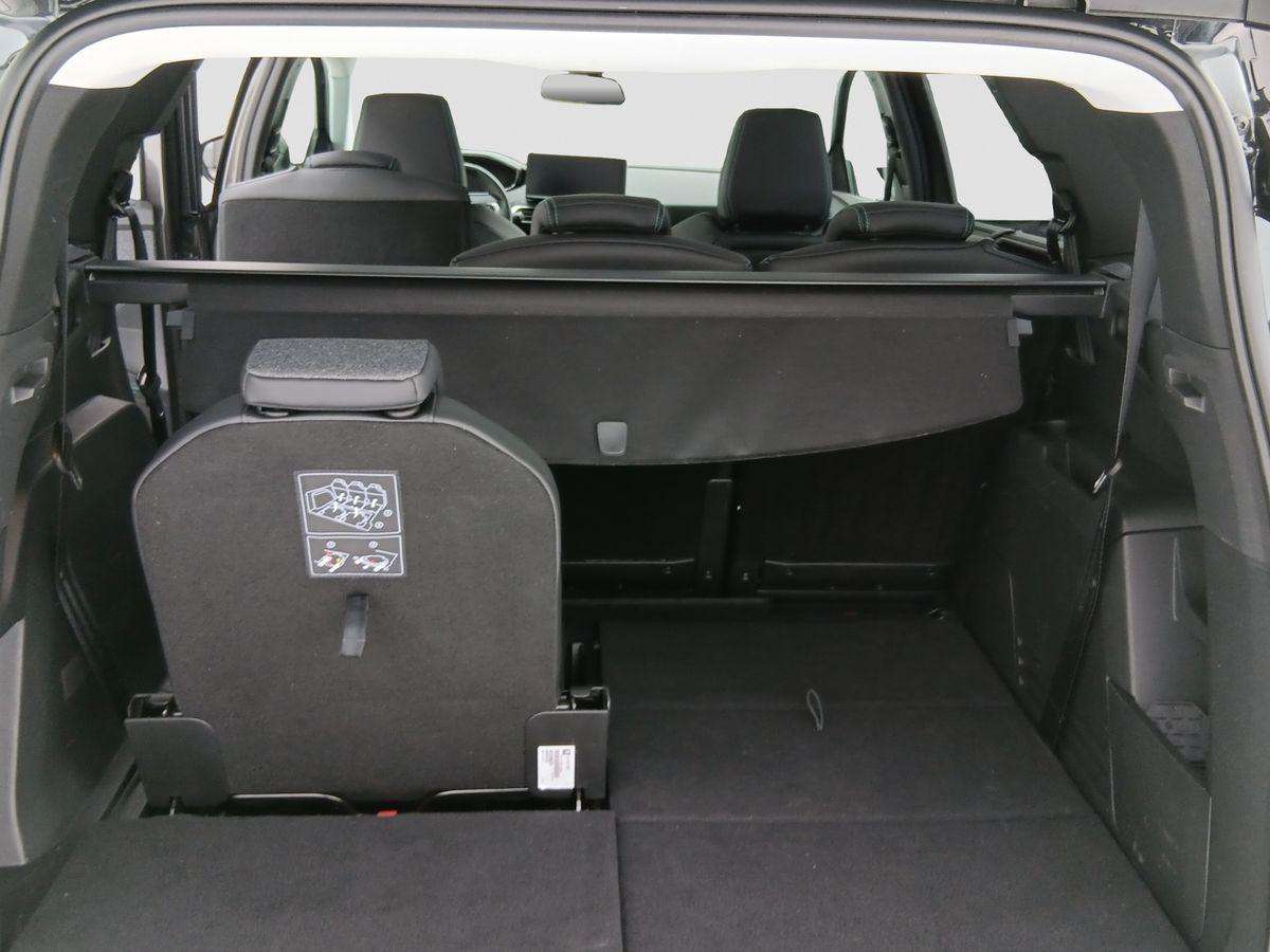 Fahrzeugbild eines Peugeot 5008