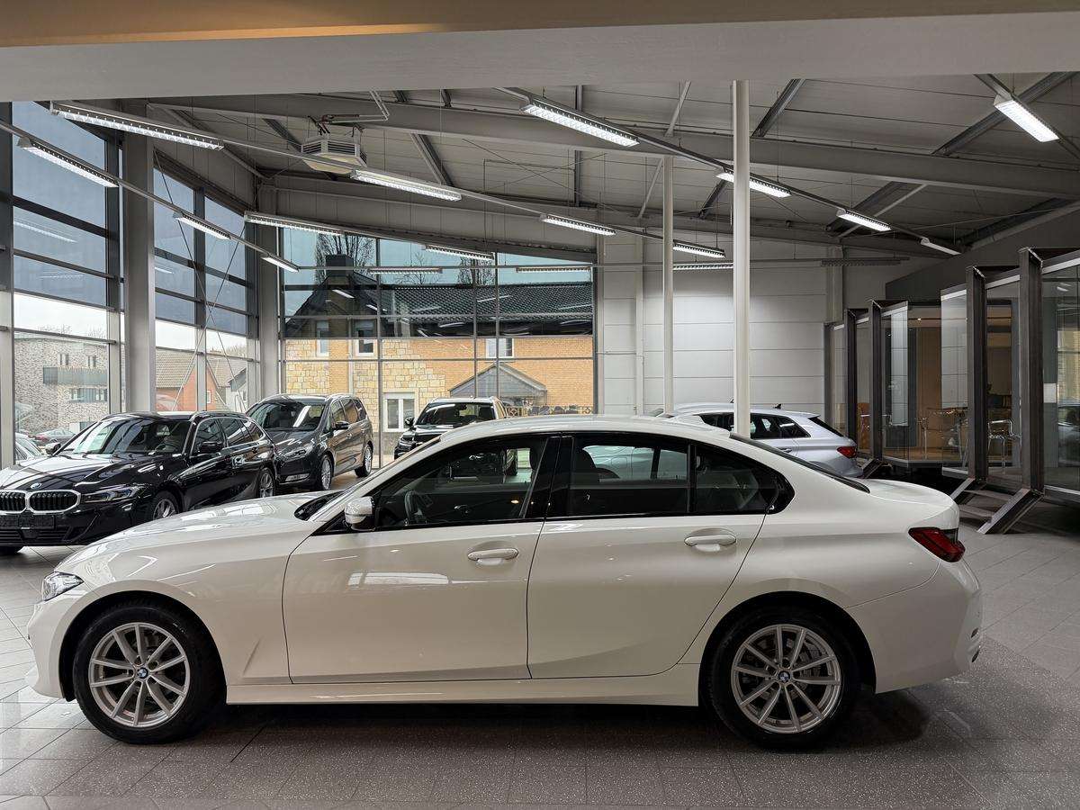 Fahrzeugbild eines BMW 3er-Reihe