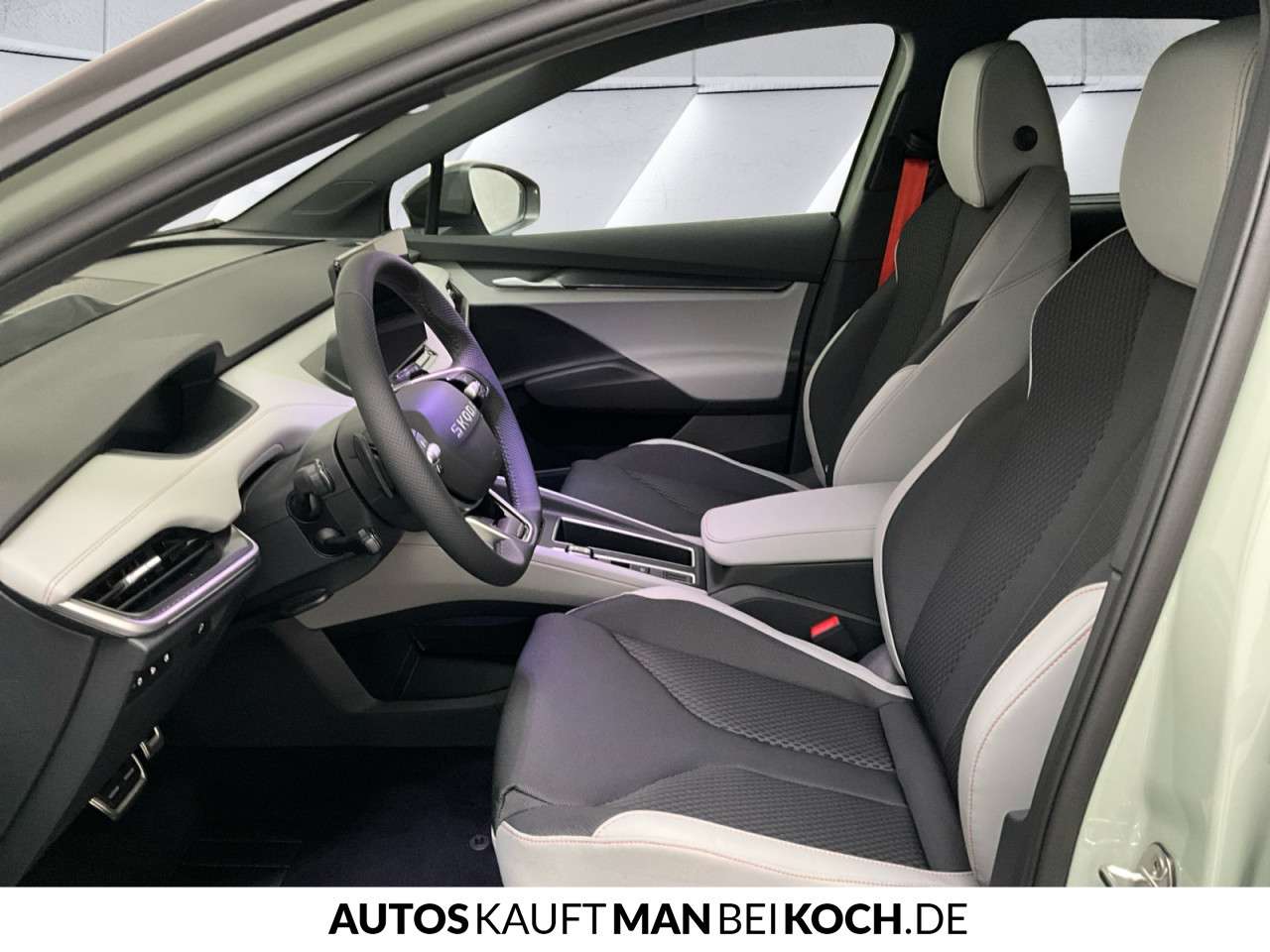 Fahrzeugbild eines Skoda ELROQ