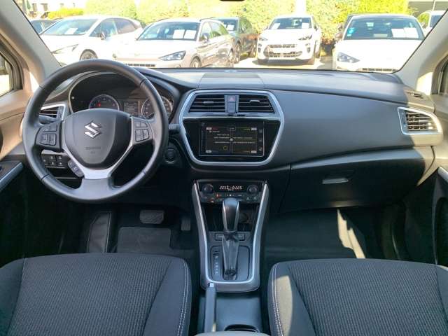 Fahrzeugbild eines Suzuki S-Cross