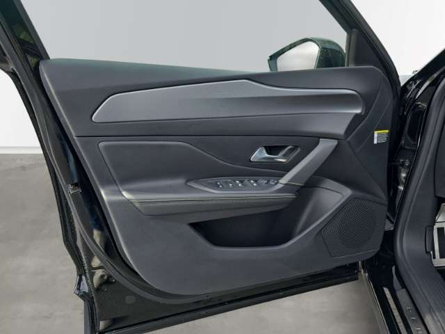Fahrzeugbild eines Peugeot 408