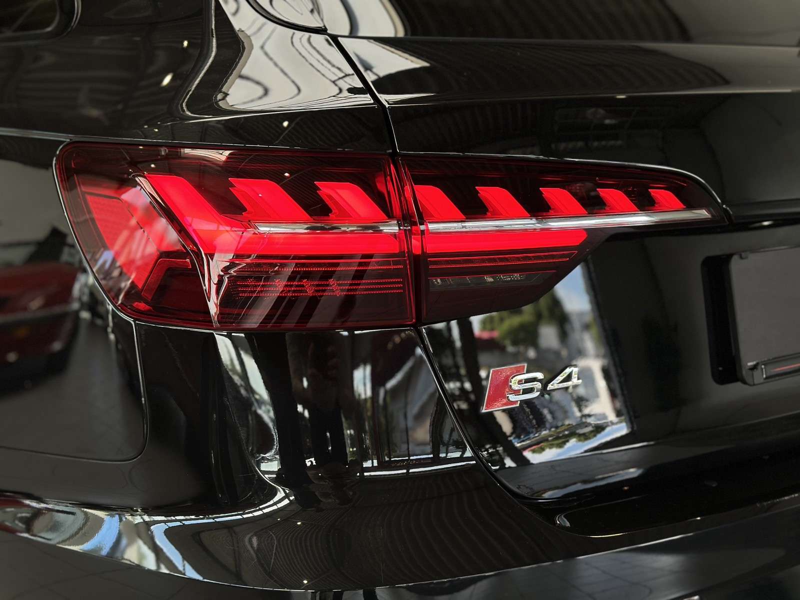 Fahrzeugbild eines Audi S4