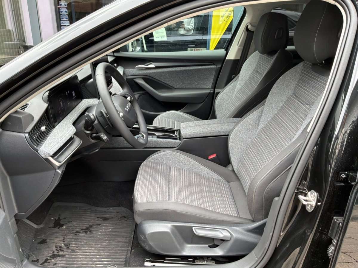 Fahrzeugbild eines Skoda Superb