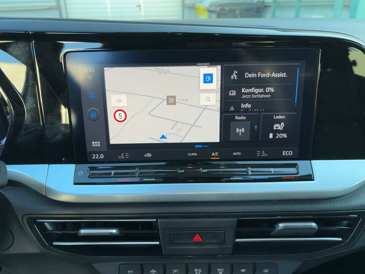 Fahrzeugbild eines Ford Grand Tourneo