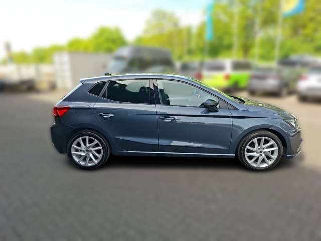 Fahrzeugbild eines SEAT Ibiza