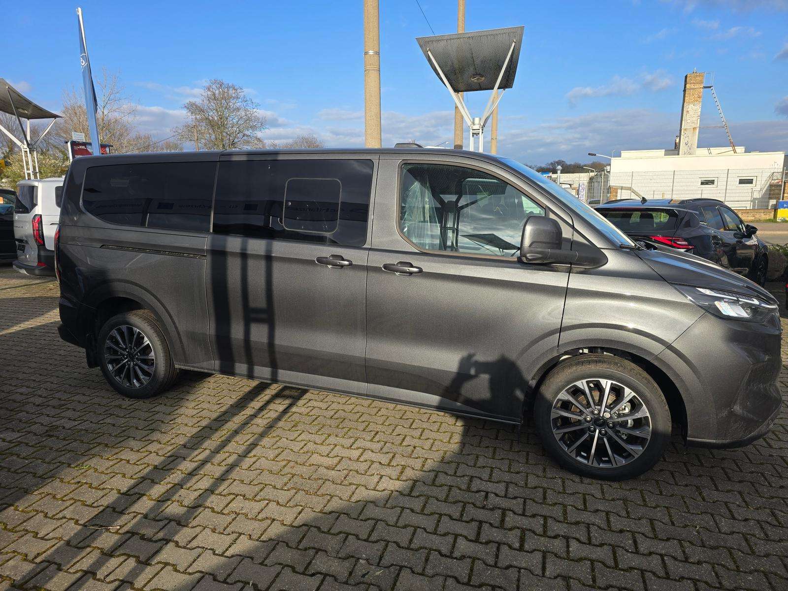 Fahrzeugbild eines Ford Tourneo Custom