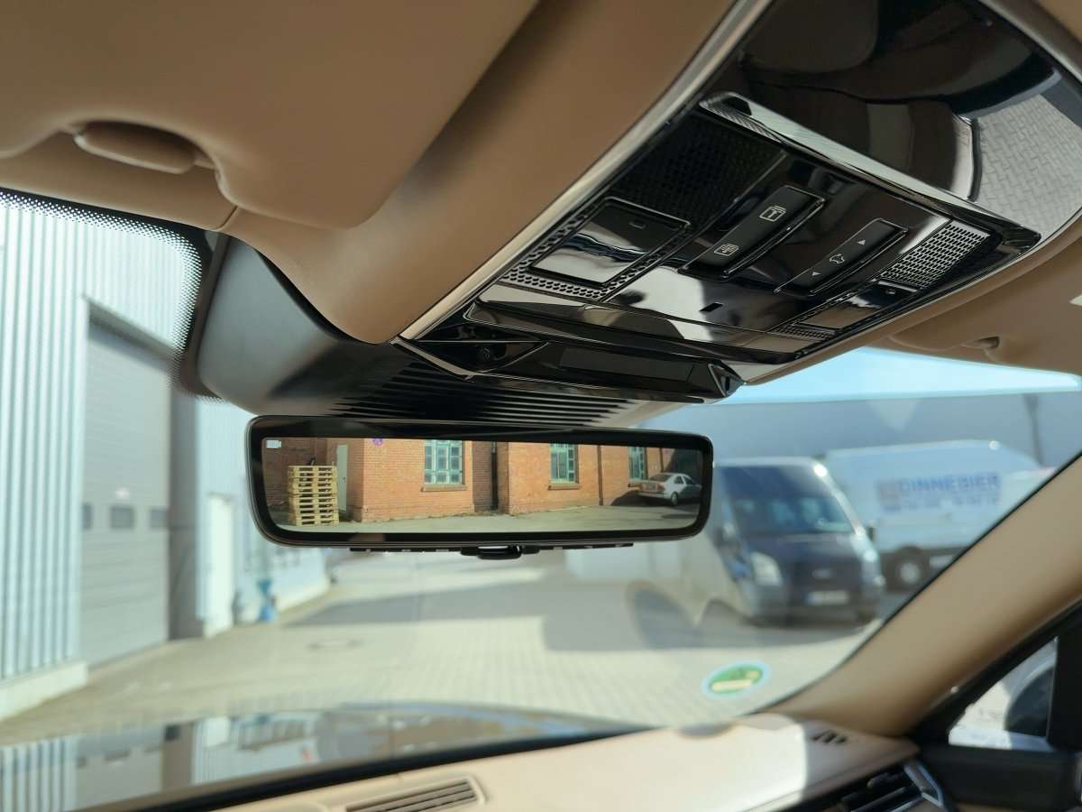 Fahrzeugbild eines Land Rover Range Rover