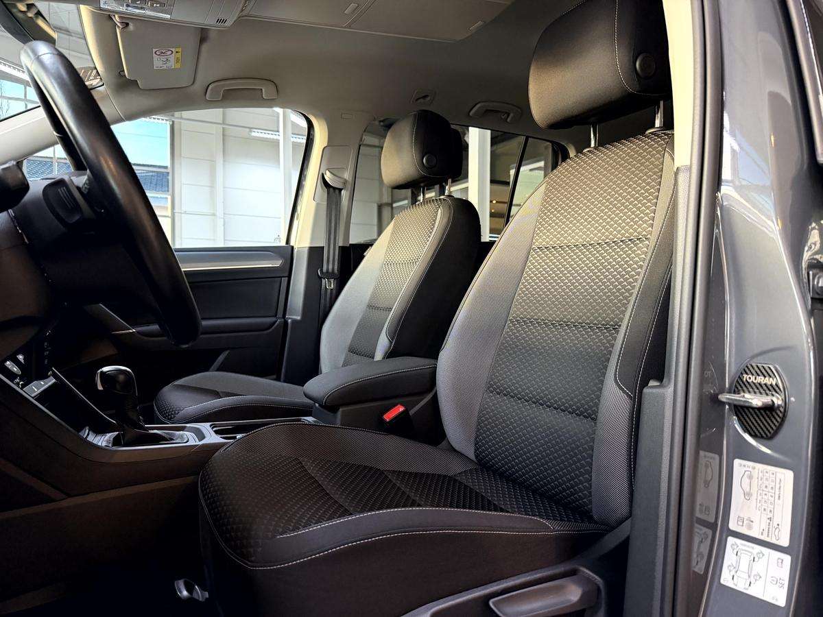 Fahrzeugbild eines Volkswagen Touran