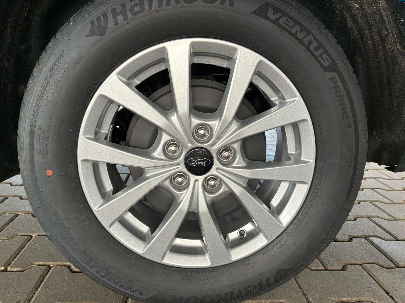 Fahrzeugbild eines Ford Tourneo Courier