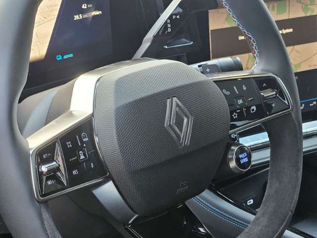 Fahrzeugbild eines Renault Rafale