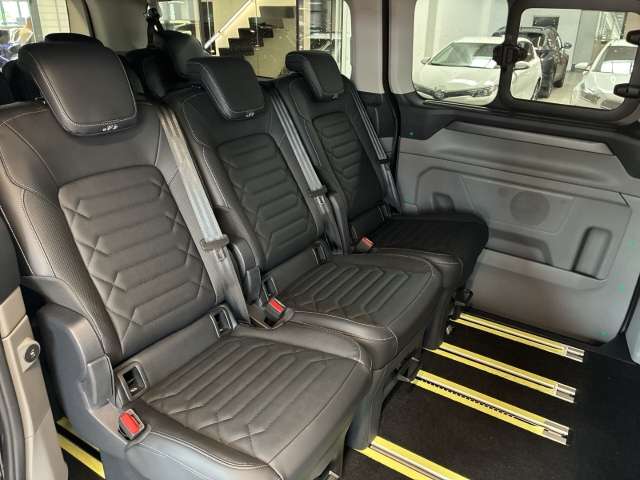 Fahrzeugbild eines Ford Tourneo Custom