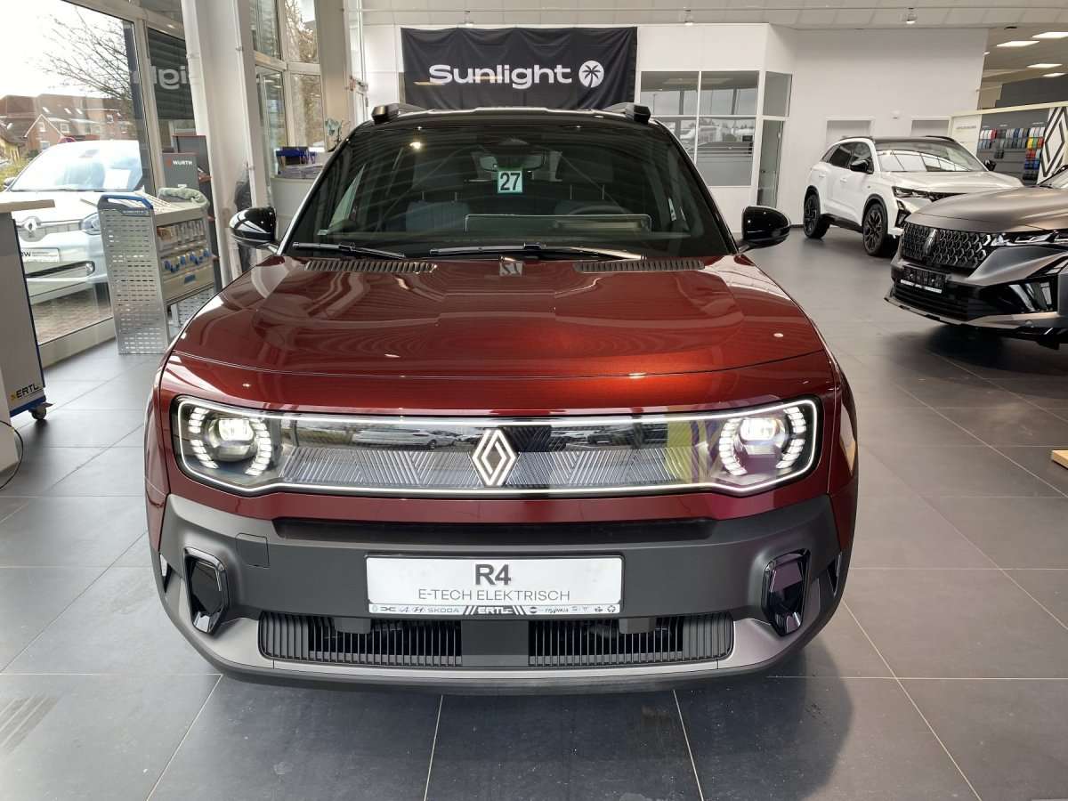 Fahrzeugbild eines Renault 4 E-TECH