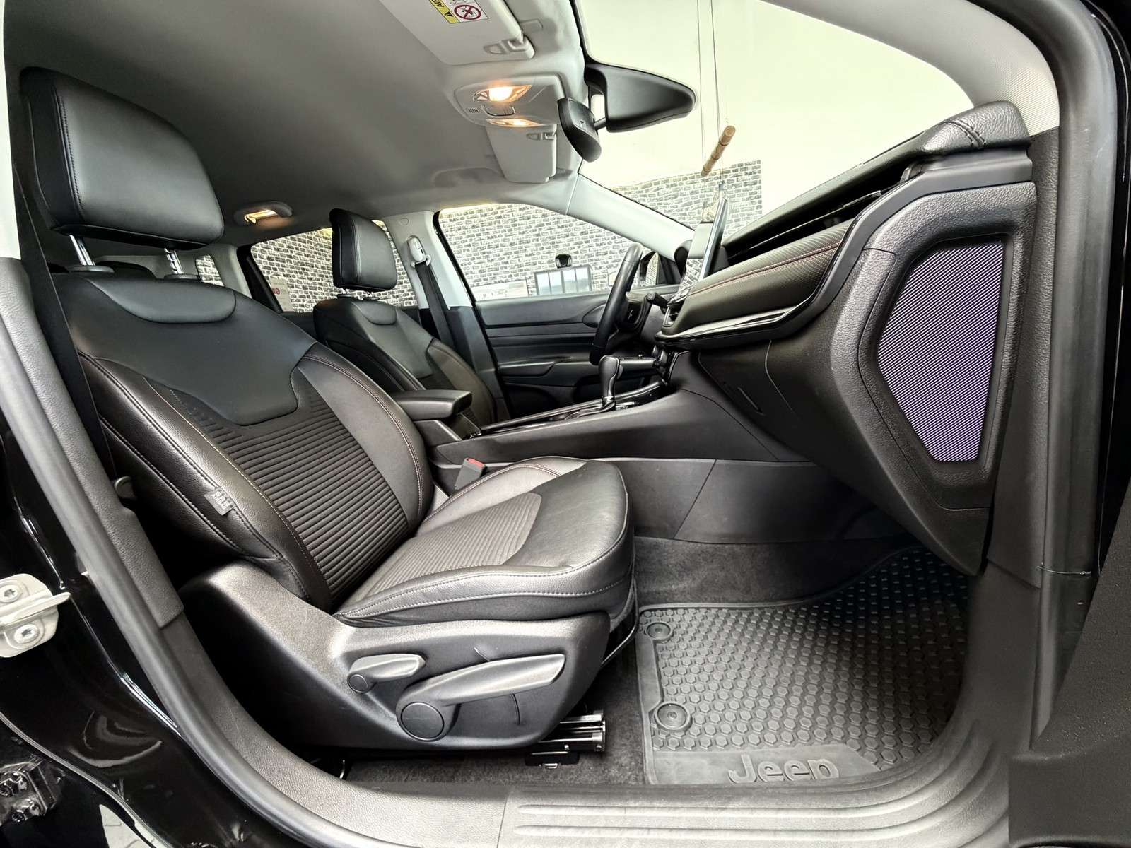 Fahrzeugbild eines Jeep Compass