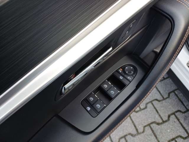 Fahrzeugbild eines Mazda CX-80