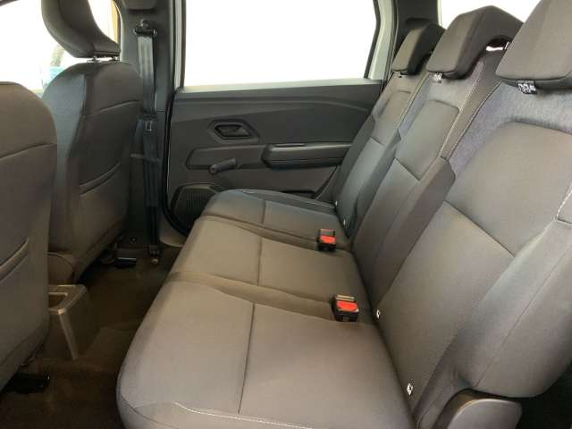 Fahrzeugbild eines Dacia Jogger