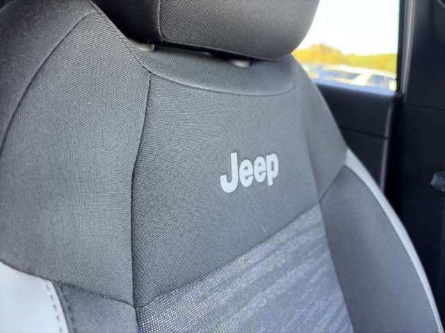 Fahrzeugbild eines Jeep Avenger