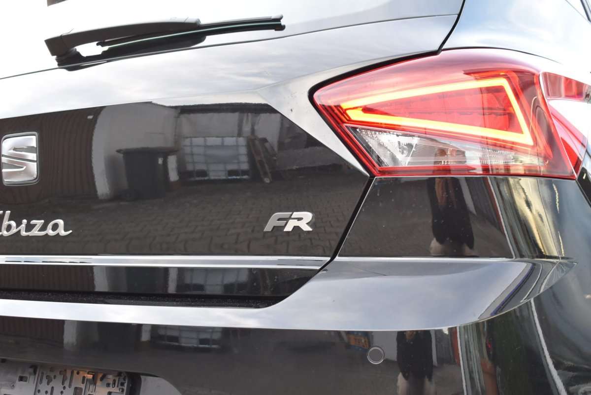 Fahrzeugbild eines SEAT Ibiza