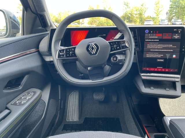 Fahrzeugbild eines Renault Scenic E-TECH