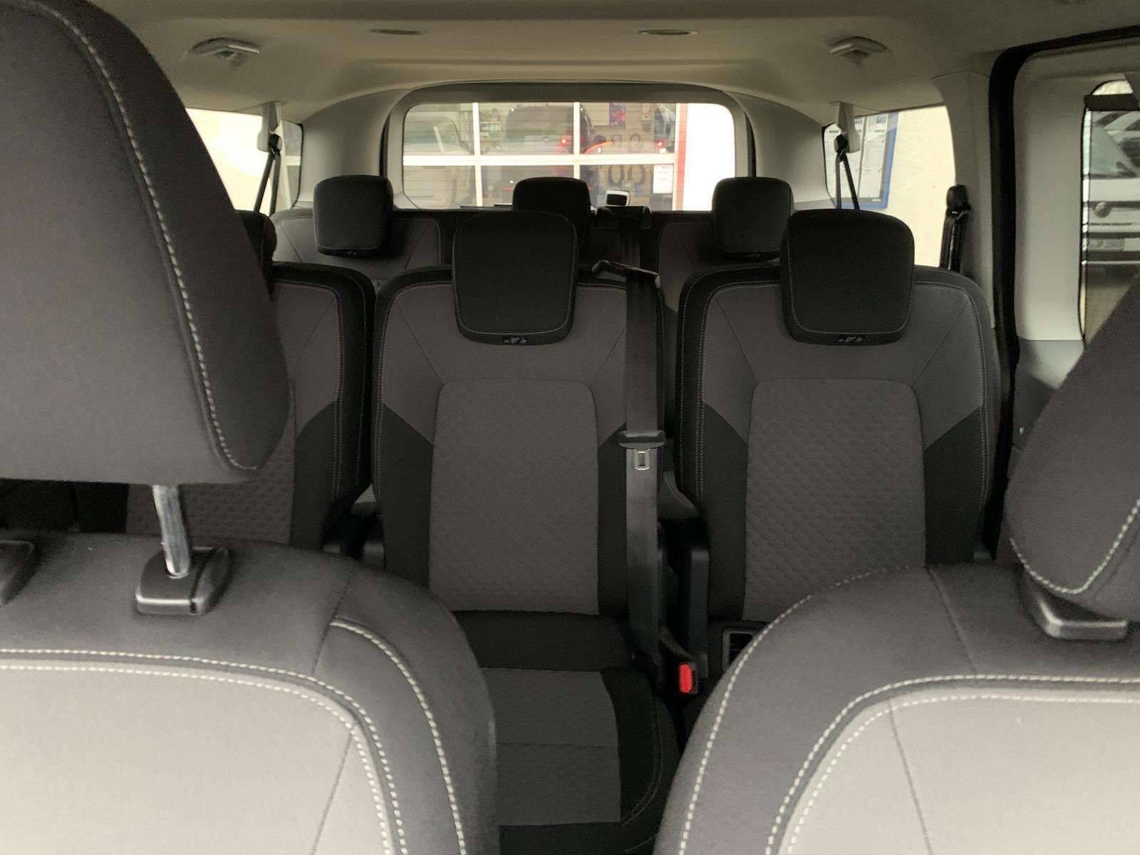 Fahrzeugbild eines Volkswagen Caravelle