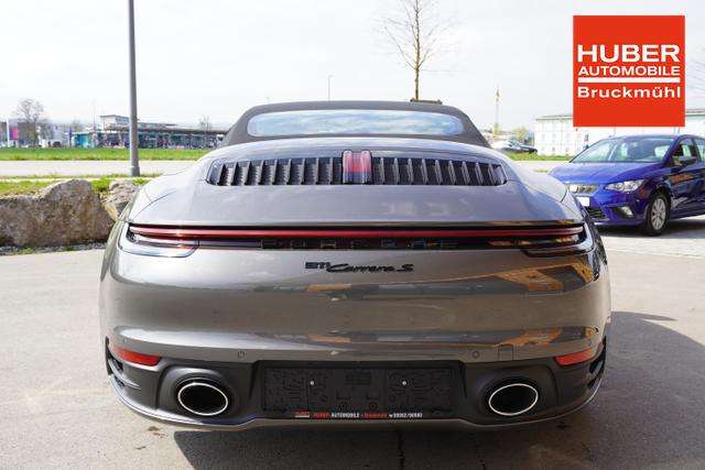 Fahrzeugbild eines Porsche 911