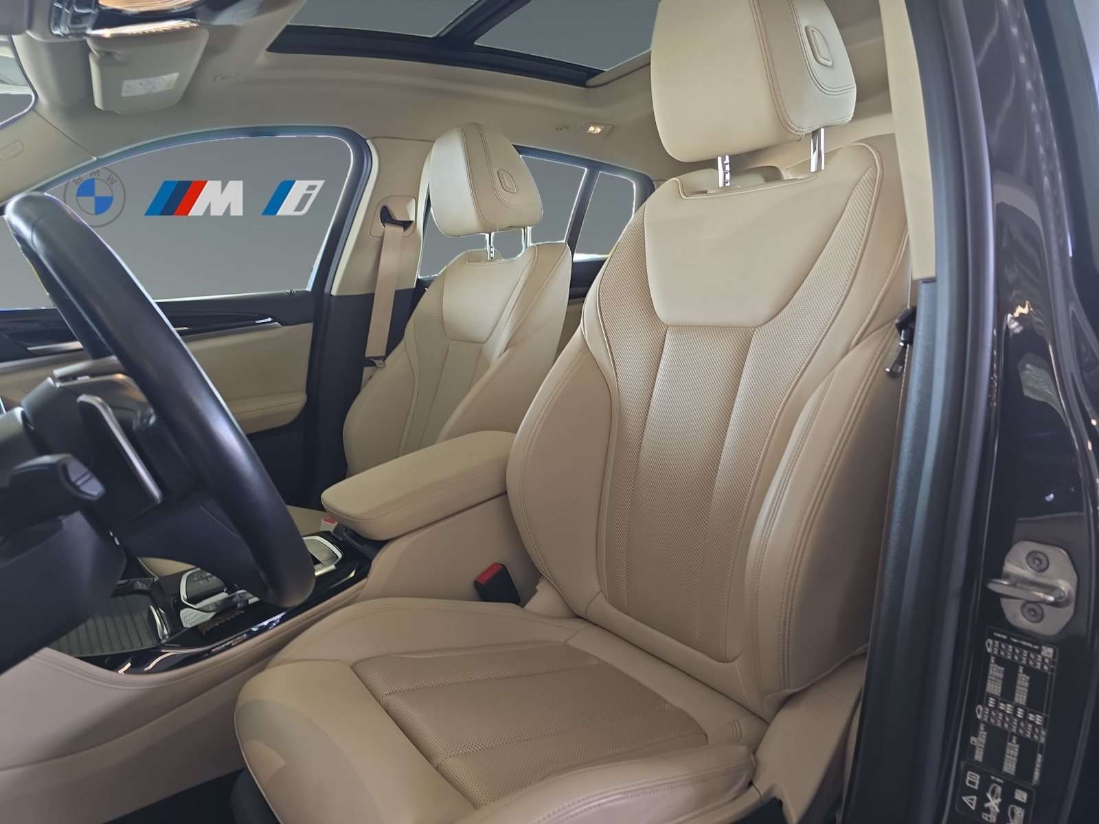 Fahrzeugbild eines BMW X4