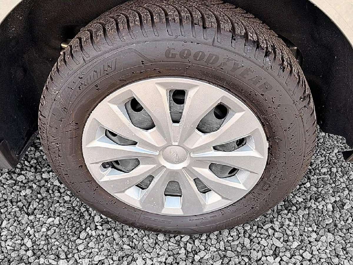 Fahrzeugbild eines Ford Transit