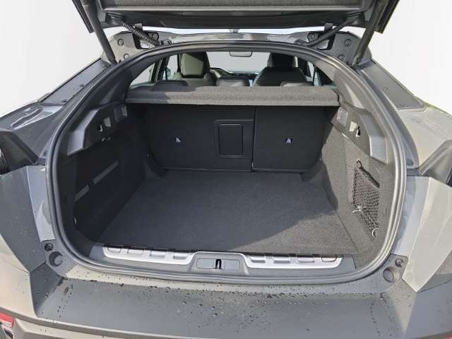 Fahrzeugbild eines Peugeot 408