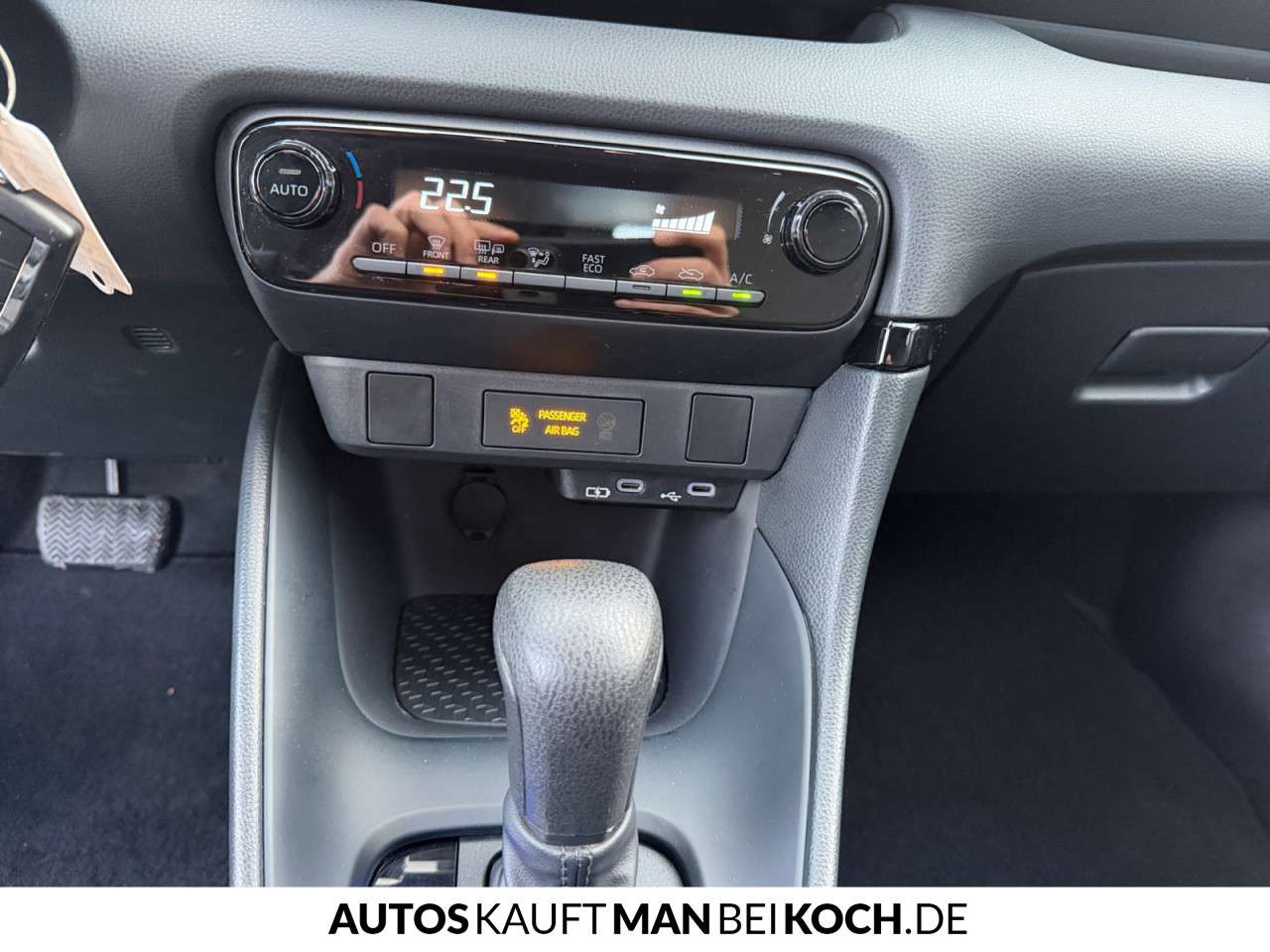 Fahrzeugbild eines Mazda Mazda2 Hybrid