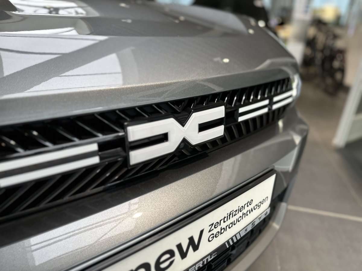Fahrzeugbild eines Dacia Bigster