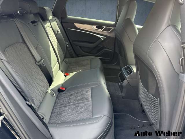 Fahrzeugbild eines Audi S6
