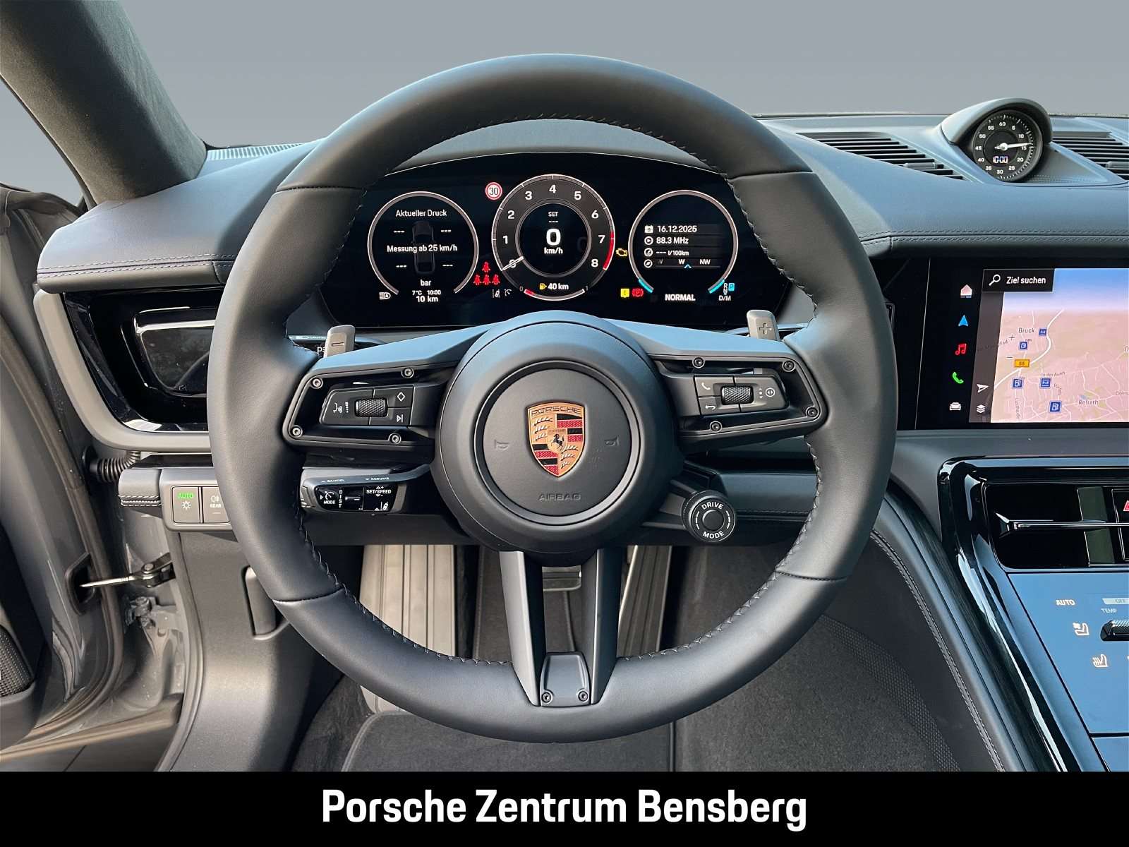 Fahrzeugbild eines Porsche Panamera