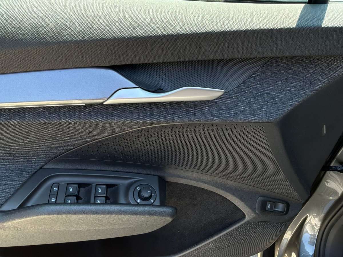 Fahrzeugbild eines Skoda ELROQ
