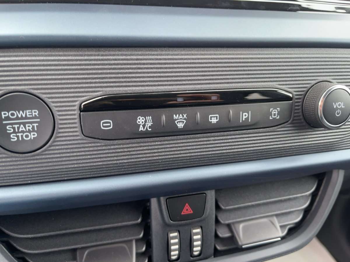 Fahrzeugbild eines Ford Tourneo Courier