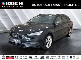 Schräge Frontansicht auf einen SEAT Leon , freigestellt
