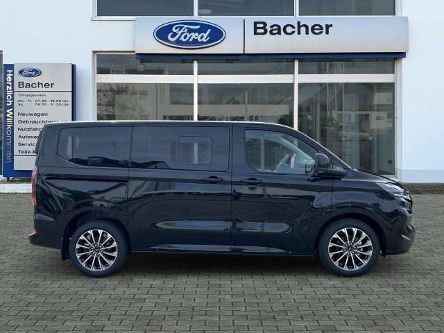 Fahrzeugbild eines Ford Tourneo Custom