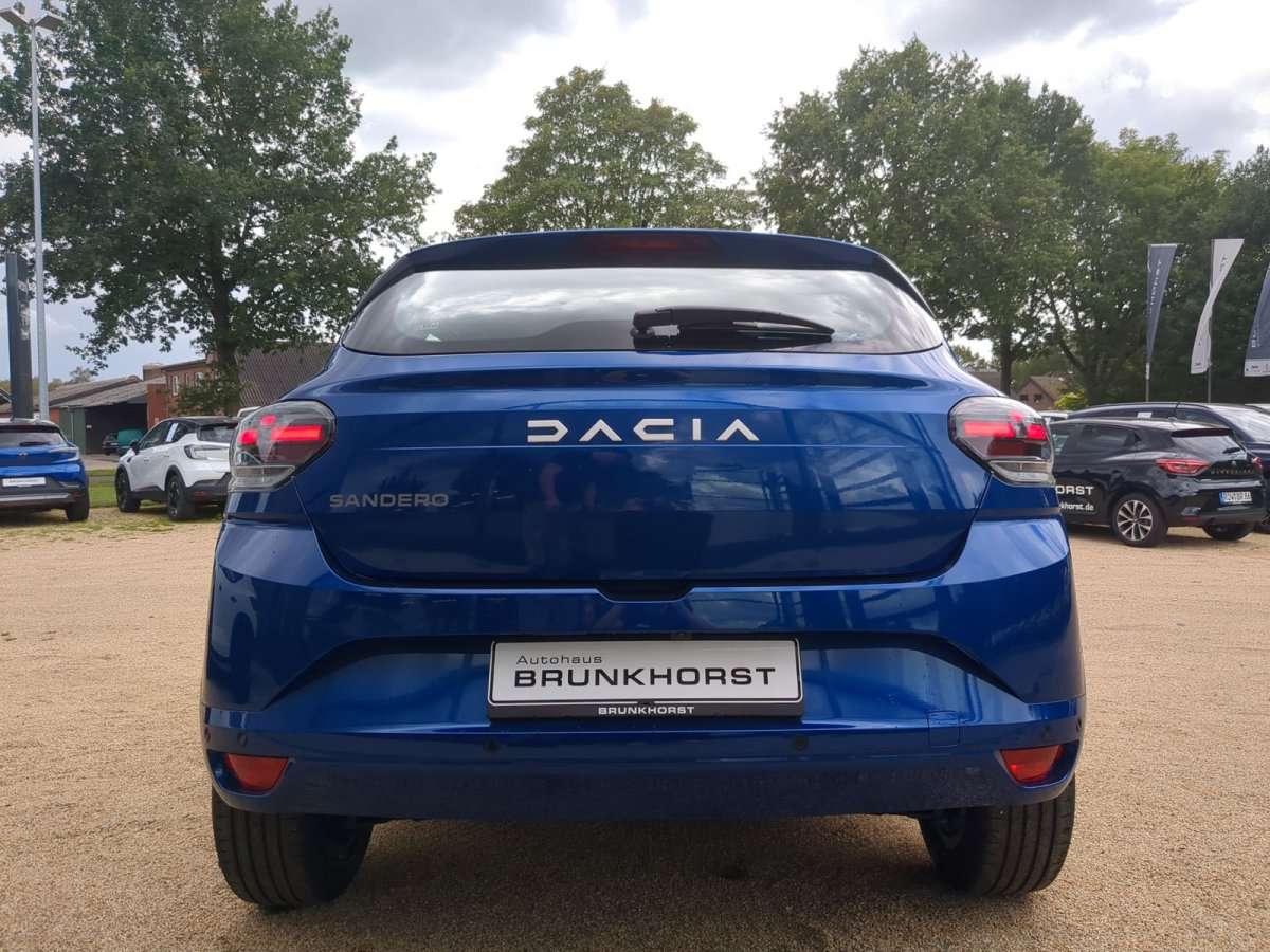 Fahrzeugbild eines Dacia Sandero