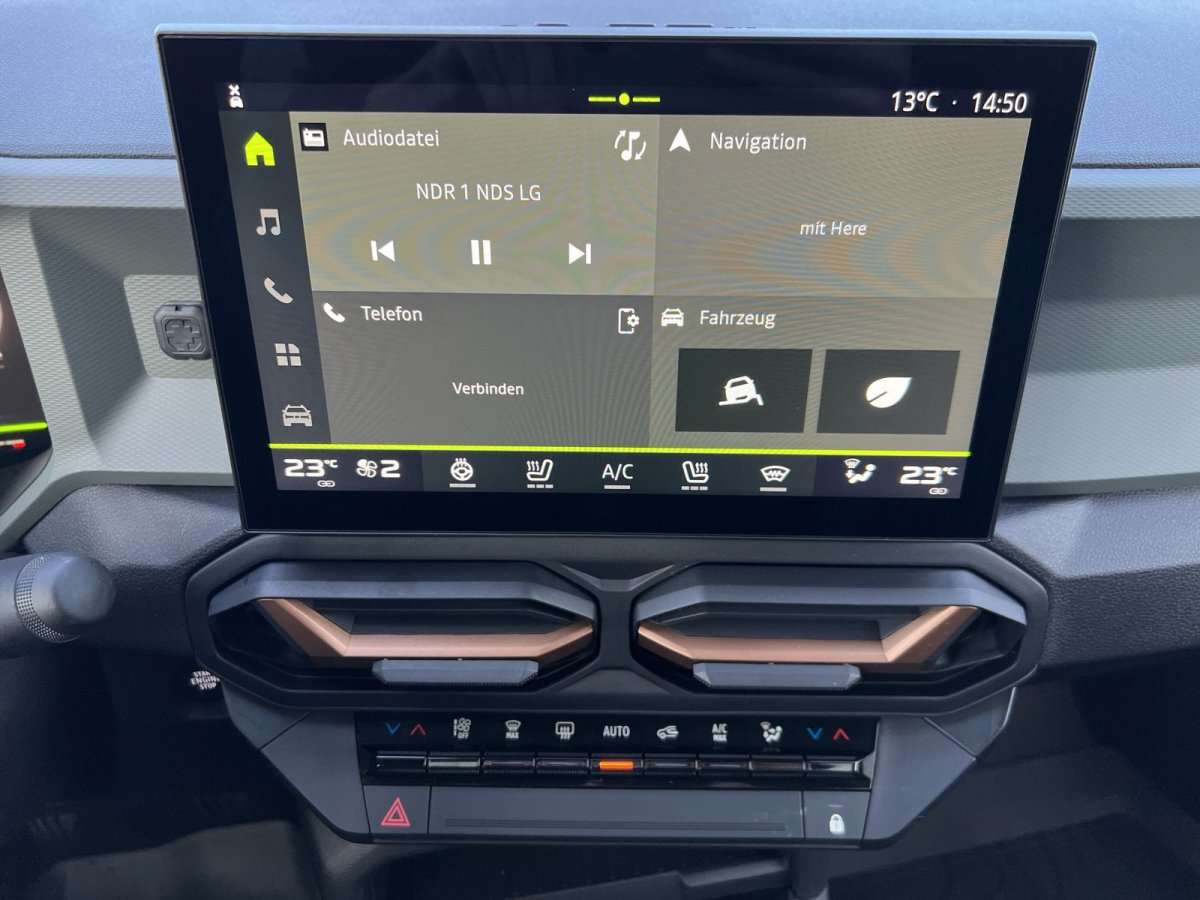 Fahrzeugbild eines Dacia Bigster