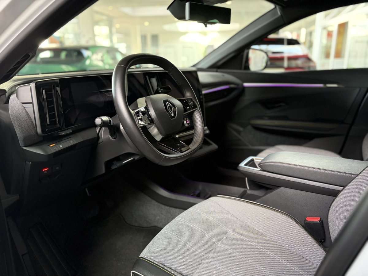 Fahrzeugbild eines Renault Megane E-TECH