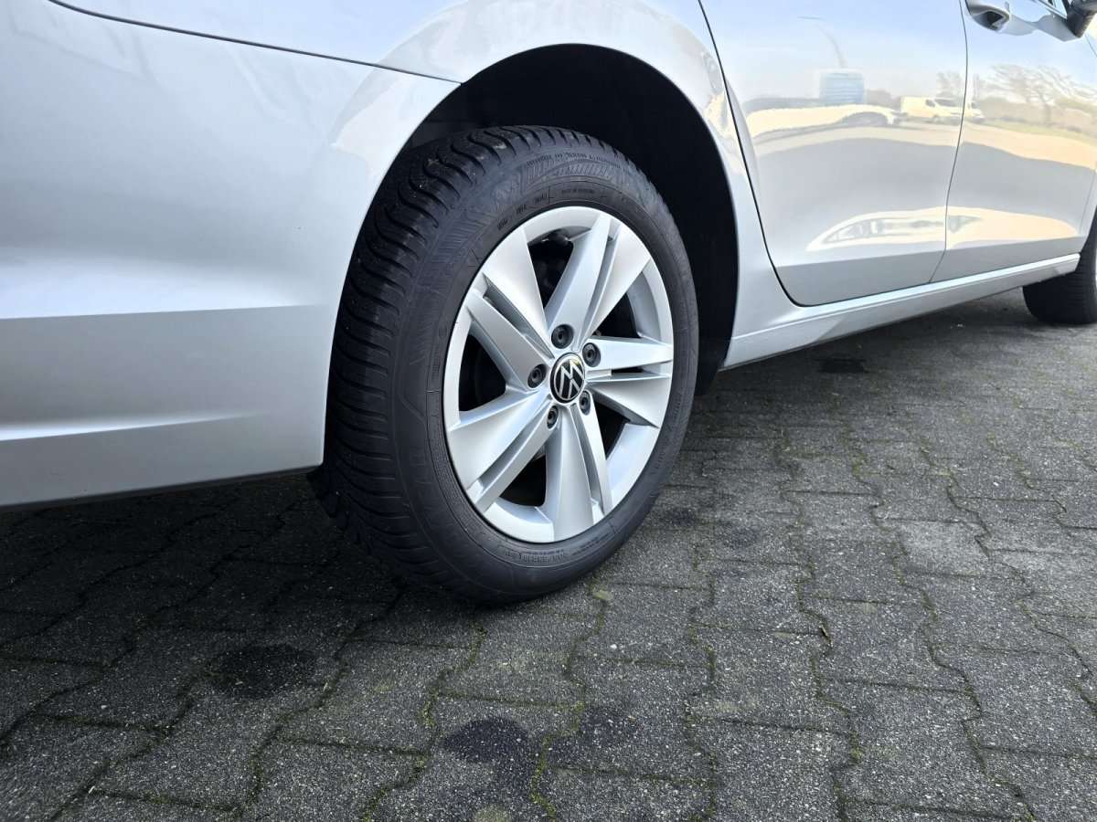 Fahrzeugbild eines Volkswagen Golf