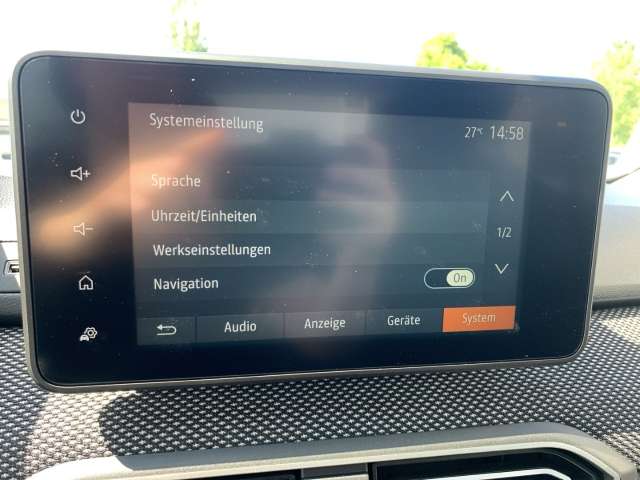 Fahrzeugbild eines Dacia Sandero