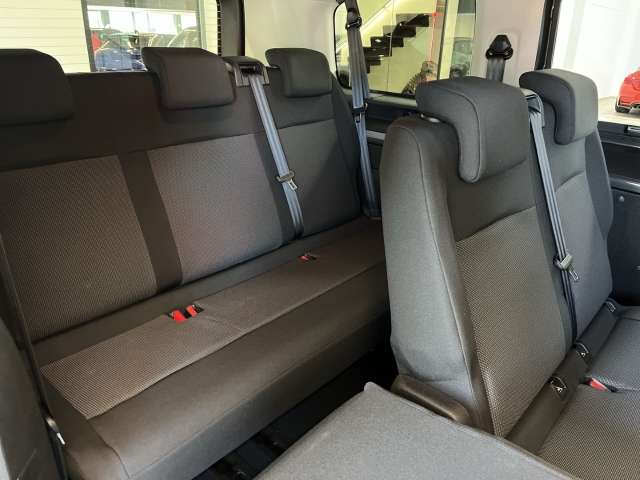 Fahrzeugbild eines Opel Vivaro
