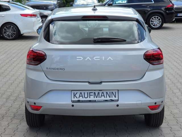 Fahrzeugbild eines Dacia Sandero
