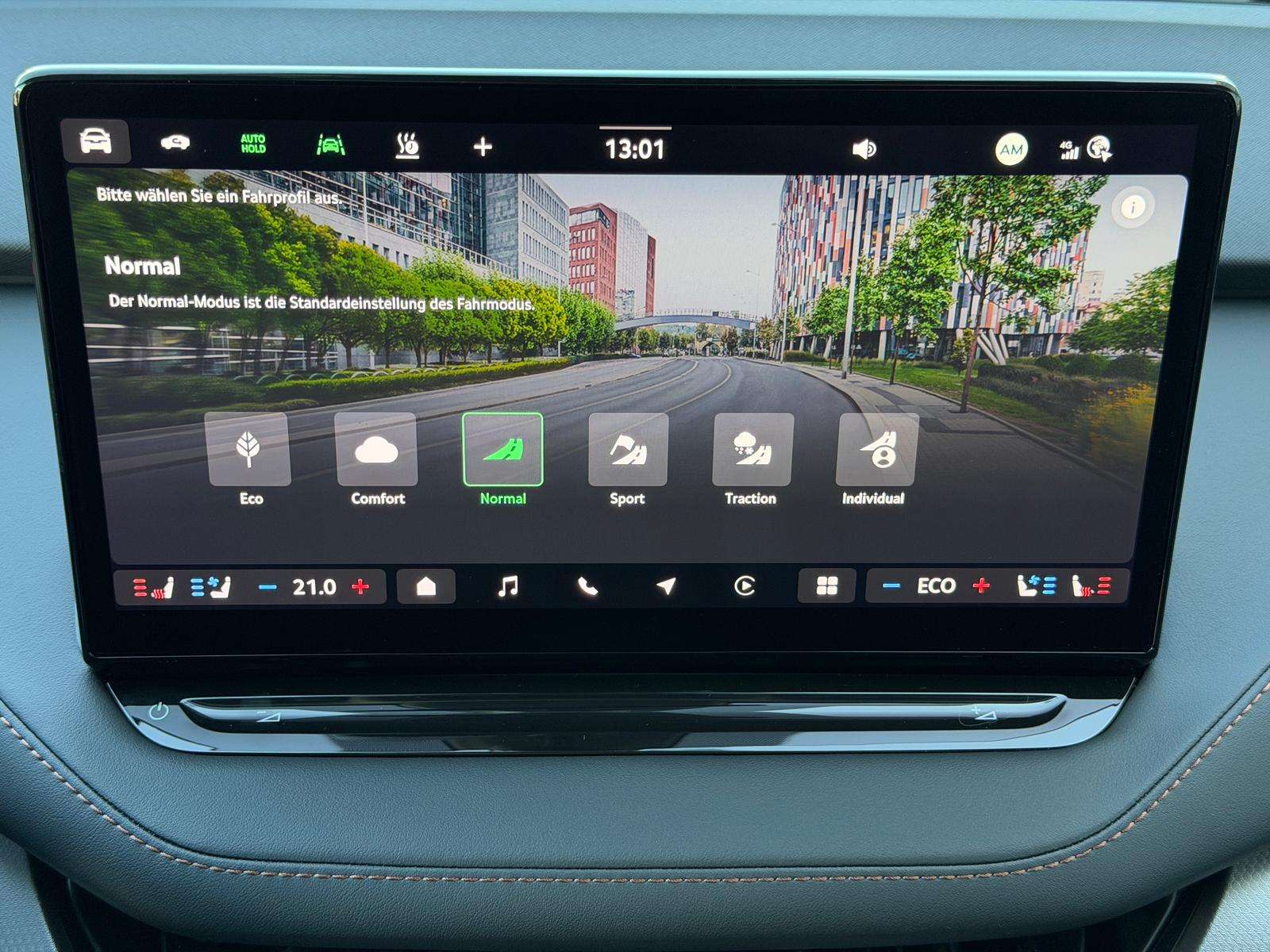 Fahrzeugbild eines Skoda ELROQ